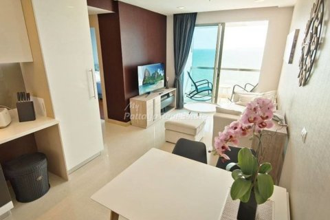 Condo in Pattaya, Thailand, 1 bedroom  № 158893 - photo 1