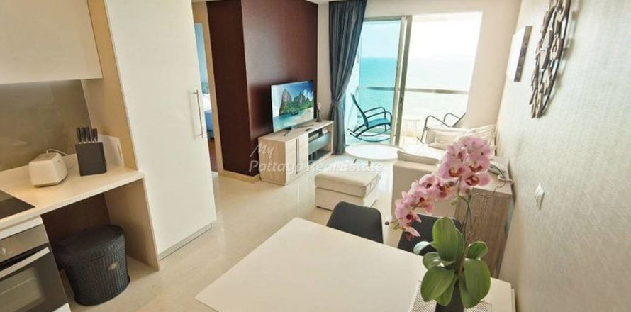Condo in Pattaya, Thailand, 1 bedroom  № 158893