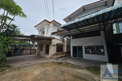 Studio in Samut Prakan, Thailand № 218756