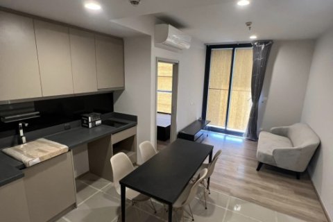 Condo in Khlong Toei, Bangkok, Thailand, 2 bedrooms  № 218759