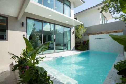 Вилла в Паттайе, Таиланд с 5 спальнями  № 171192 - фото 2