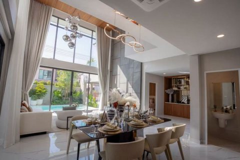 Вилла в Паттайе, Таиланд с 5 спальнями  № 171192 - фото 4