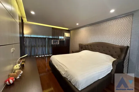 Adosado de 3 dormitorios en Sathon, Bangkok, Tailandia № 214656 - foto 10