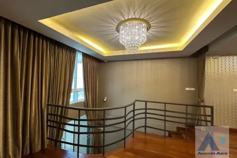 Adosado de 3 dormitorios en Sathon, Bangkok, Tailandia № 214656 - foto 7