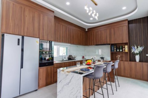 Villa in Hua Hin, Thailand 4 bedrooms № 172783 - photo 9