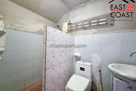 Casa de 4 dormitorios en Pattaya, Tailandia № 213687 - foto 18