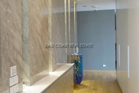 Condominio de 3 dormitorios en Pattaya, Tailandia № 213685 - foto 2