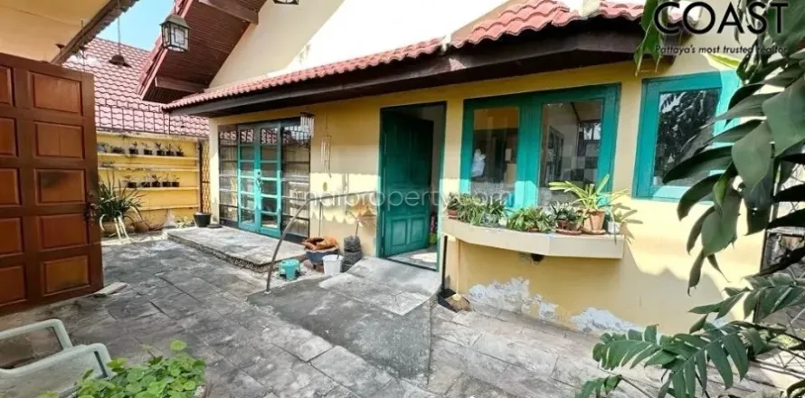 Casa de 2 dormitorios en Pattaya, Tailandia № 213684