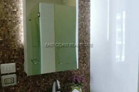 Condominio de 2 dormitorios en Pattaya, Tailandia № 213686 - foto 9