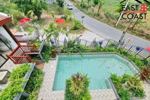 Casa de 4 dormitorios en Pattaya, Tailandia № 213689 - foto 23