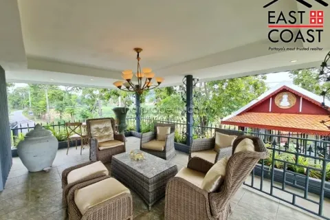Casa de 4 dormitorios en Pattaya, Tailandia № 213689 - foto 19