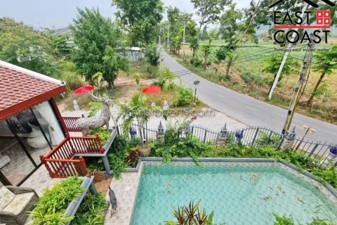 Casa de 4 dormitorios en Pattaya, Tailandia № 213689 - foto 21