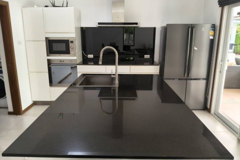 Villa in Hua Hin, Thailand 4 bedrooms № 163521 - photo 7