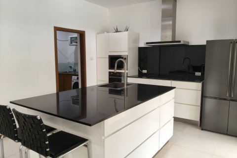 Villa in Hua Hin, Thailand 4 bedrooms № 163521 - photo 27