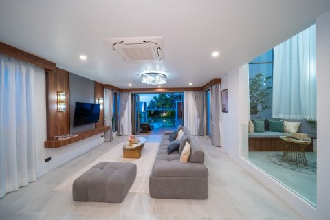 Villa à Phuket, Thaïlande 6 chambres № 163519 - photo 2