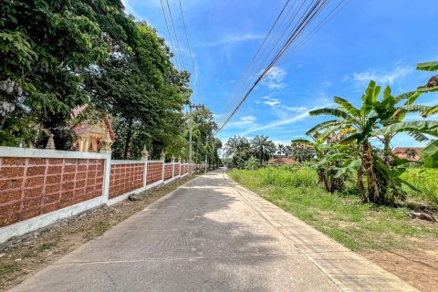 Land in Pattaya, Thailand 8000 sq.m. № 163523 - photo 5