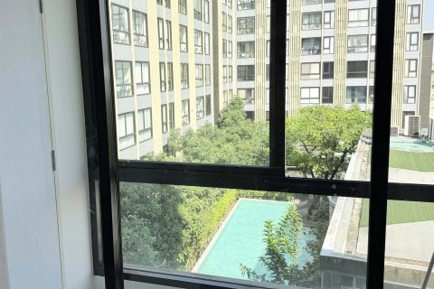 Studio dans le Condo à Suan Luang, Bangkok, Thaïlande  № 163517 - photo 9