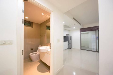 Condo à Bangkok, Thaïlande, 2 chambres № 116944 - photo 8