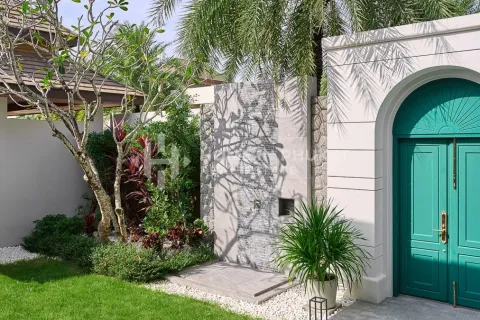 House in Phuket, Thailand 3 bedrooms № 157391 - photo 25