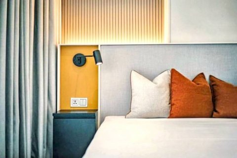 Condo in Bangkok, Thailand, 2 bedrooms  № 116920 - photo 1