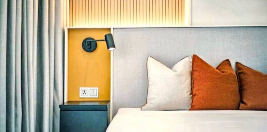 Condo in Bangkok, Thailand, 2 bedrooms  № 116920