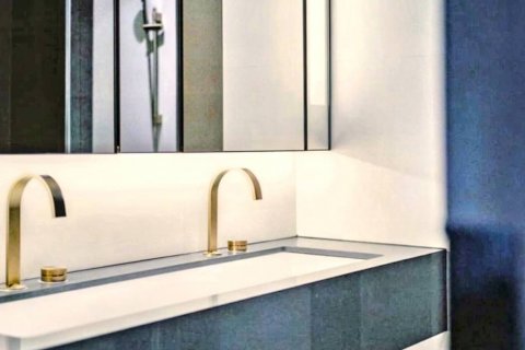 Condo in Bangkok, Thailand, 2 bedrooms  № 116920 - photo 10