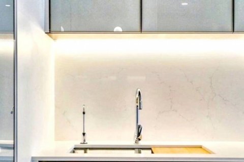 Condo in Bangkok, Thailand, 2 bedrooms  № 116920 - photo 9