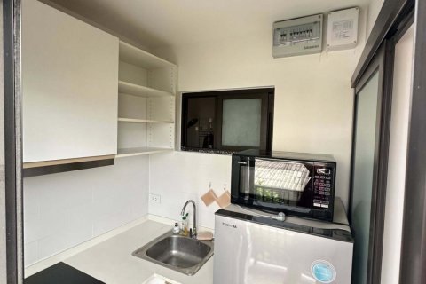 Студия в кондо в Клонг Тоэй, Бангкок, Таиланд № 147274 - фото 11