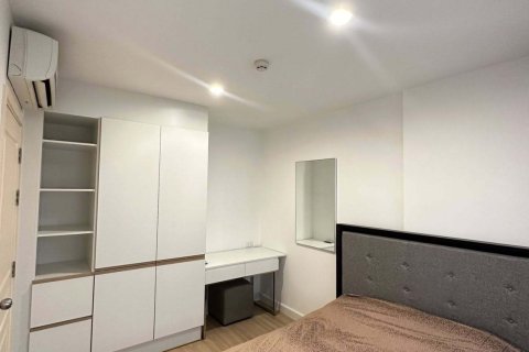 Студия в кондо в Клонг Тоэй, Бангкок, Таиланд № 147274 - фото 2