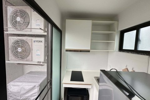 Студия в кондо в Клонг Тоэй, Бангкок, Таиланд № 147274 - фото 7