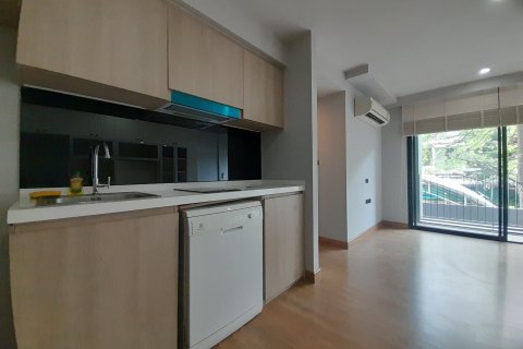 Condo in Phaya Thai, Bangkok, Thailand, 2 bedrooms  № 160569 - photo 2