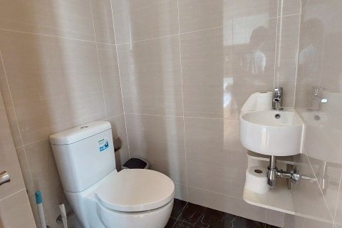 Studio in the Condo in Khlong Toei, Bangkok, Thailand  № 160567 - photo 7