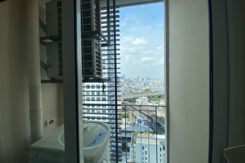 Studio dans le Condo à Khlong Toei, Bangkok, Thaïlande  № 160566 - photo 5