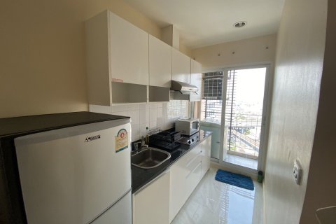 Studio dans le Condo à Khlong Toei, Bangkok, Thaïlande  № 160566 - photo 6