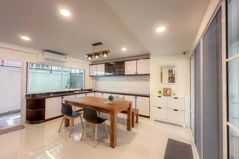 Duplex in Hua Hin, Thailand 3 bedrooms № 160568 - photo 3