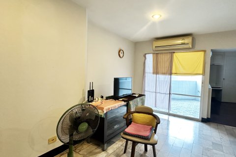 Condo à Watthana, Bangkok, Thaïlande, 2 chambres № 160564 - photo 6