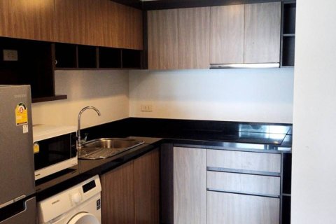 Кондоминиум с 2 спальнями в Клонг Тоэй, Бангкок, Таиланд № 161588 - фото 4