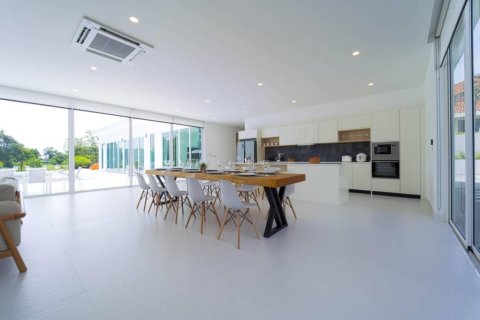 Villa in Cha-am, Thailand 4 bedrooms № 161586 - photo 17