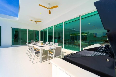 Villa in Cha-am, Thailand 4 bedrooms № 161586 - photo 10