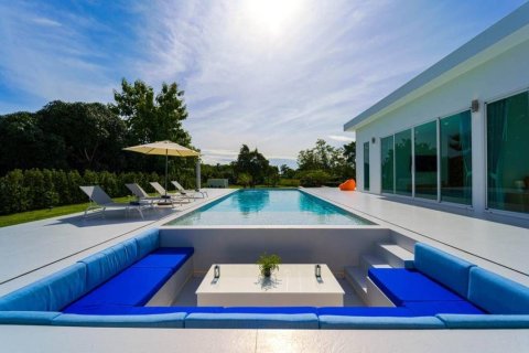 Villa in Cha-am, Thailand 4 bedrooms № 161586 - photo 7