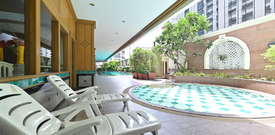 Condominio de 3 dormitorios en Bangkok, Tailandia № 194575