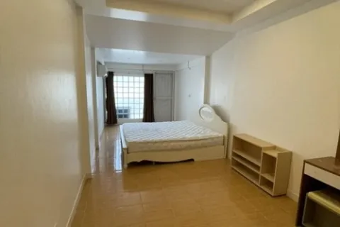 Reihenhaus in Phra Khanong, Bangkok, Thailand 3 Schlafzimmer № 216234 - Foto 7