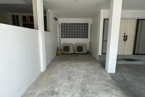 Reihenhaus in Phra Khanong, Bangkok, Thailand 3 Schlafzimmer № 216234 - Foto 11