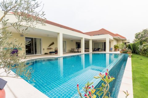 Chalet de 3 dormitorios en Hua Hin, Tailandia № 221841