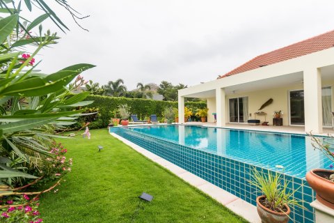Villa in Hua Hin, Thailand 3 Schlafzimmer № 221841 - Foto 3