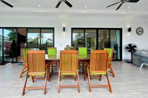 Villa in Cha-am, Thailand 4 Schlafzimmer № 221840 - Foto 8
