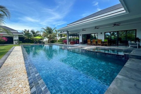 Villa in Cha-am, Thailand 4 Schlafzimmer № 221840 - Foto 3