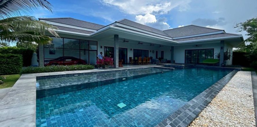 Villa in Cha-am, Thailand 4 Schlafzimmer № 221840