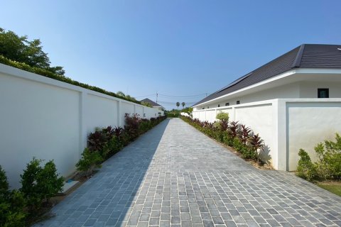 Villa in Pran Buri, Thailand 4 Schlafzimmer № 221836 - Foto 30