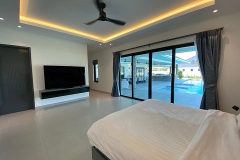 Villa in Pran Buri, Thailand 4 Schlafzimmer № 221836 - Foto 16